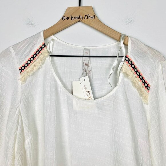 #21 Melissa Mccarthy Seven7 | NWT White Embroidered Bell Sleeve Skimmer Blouse - Picture 4 of 5